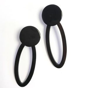 BLACK OVAL EARRING